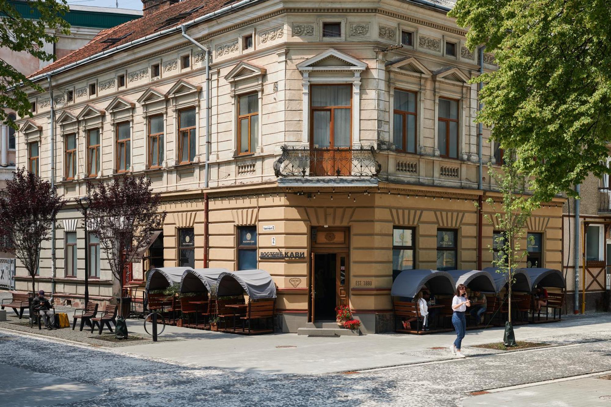 Lama Hostel Iwano-Frankiwsk Exterior foto